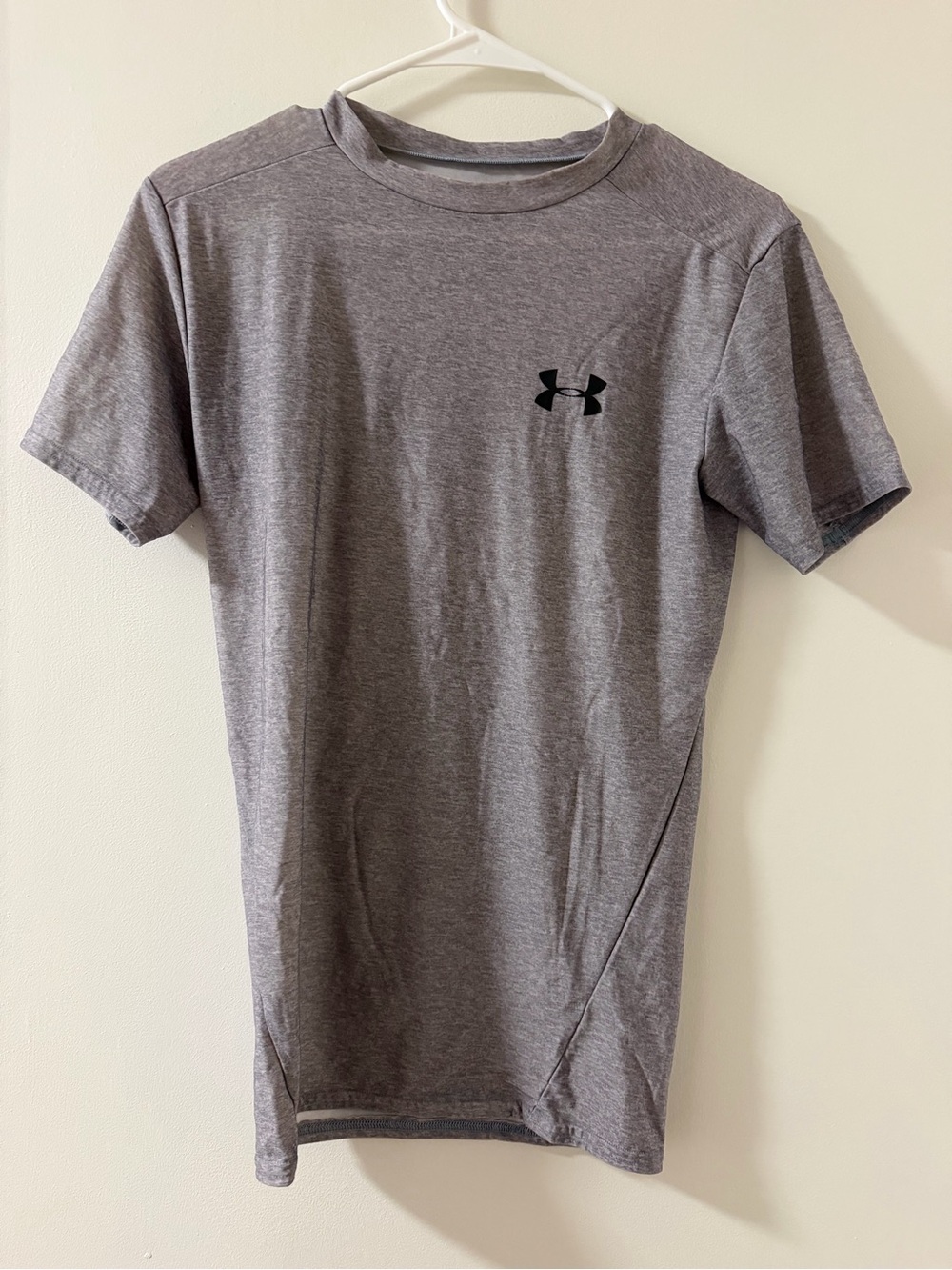 Under Armour Gray Men's Short-Sleeve Athletic Tee